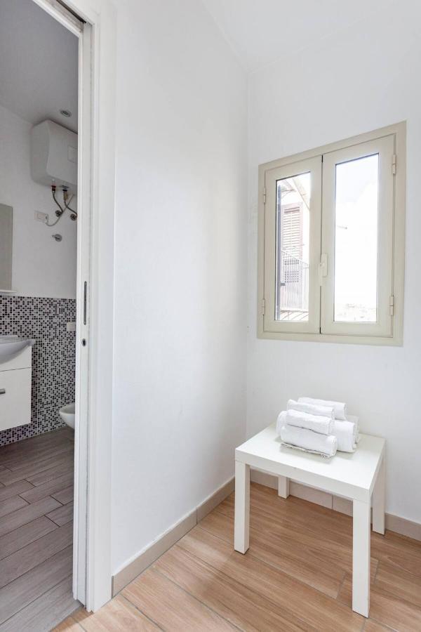 Frank'S House - Appartamento Con Terrazzo In Centro Palermo Kültér fotó