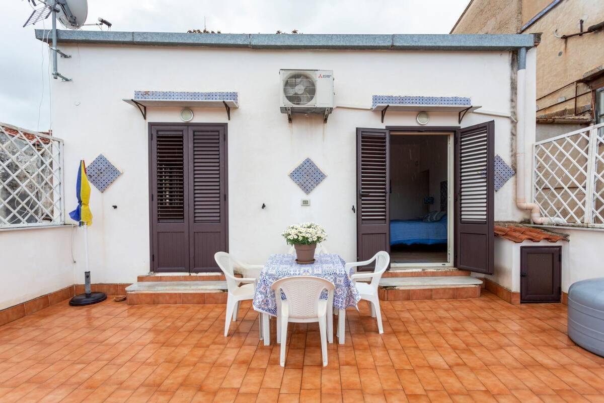 Frank'S House - Appartamento Con Terrazzo In Centro Palermo Kültér fotó